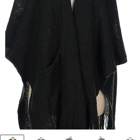 🧤 Calvin Klein Black Knit Poncho with fringe bottom - Picture 2 of 8